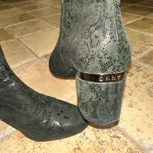 DKNY BOOTIES